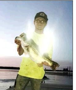 Lewis sets bass tourney record