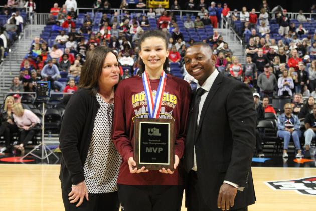 McKinna Brackens was named Championship Game MVP for her efforts on both ends. The freshman had 15 points and 10 rebounds against Argyle.