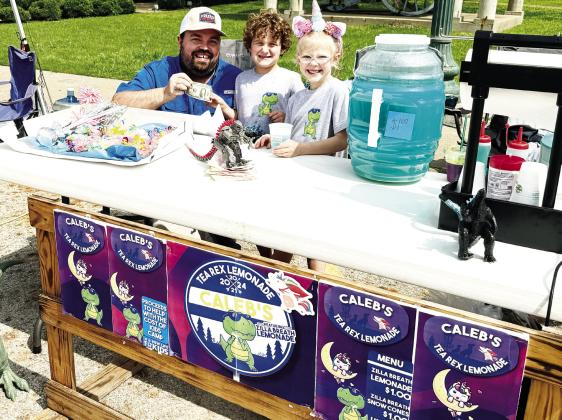 Youngsters become entrepreneurs for Lemonade Day