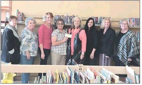 DAR makes local library donation