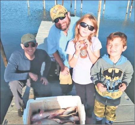 The Thanksgiving holiday brought about friendly family fishing experiences, one of the highlights found weekly on the Richland Chambers Lake through Gone Fishin’ Guide Service. Gone Fishin’ has both weekday and weekend openings in December.