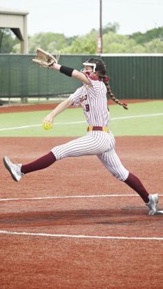 Kennedy Lane pitches for the Lady Eagles against Lexington. Photo by Mitchell Pate/Fairfield Recorder