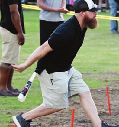 A horseshoe tournament with 22 teams was held on Friday night, April 29, at the 1st Annual Freestone County Go Texan BBQ Cook Off. A cornhole tournament was held on Saturday, April 20, with 43 teams.