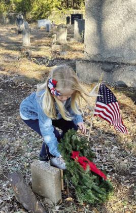 NSDAR Chapter places 300-plus wreaths on Veterans tombstones